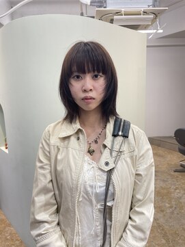 ユー(yew) shaggycut+olivecolor