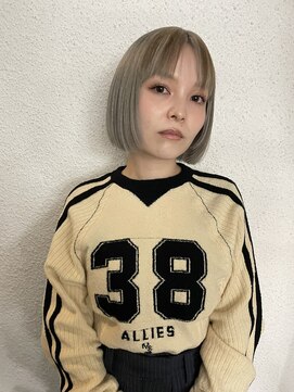 ヘン(hen) 【心斎橋hen】デザインカラー　ブリーチ　ミニボブ