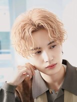 オーシャントーキョー 心斎橋(OCEAN TOKYO WEST)&nbsp;ハイトーンブロンドヘア波巻きパーマシースルーセンターパート