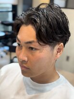 ビュートヨナカ(VIEW TOYONAKA)&nbsp;フェザーパーマ/メンズ/メンズパーマ/センターパート/豊中