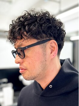 【大阪中崎大人気バーバー】実力派☆理美容の二刀流理容師が大人かっこいいメンズパーマに仕上げます◇