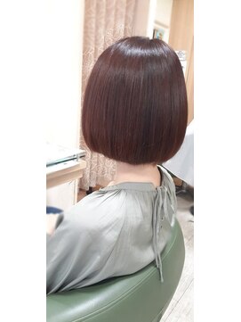 アエラス(Aeolus) ボブ×ピンクベージュカラー