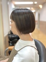 カット クラブ まとまる大人のコンパクトボブ