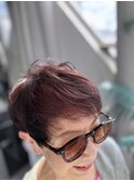 丸みと動きをつけたショートグラデーションスタイル