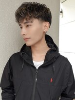 ノラ シブヤ(NORA)&nbsp;ショートフリンジカットテーパーフェードハイライトパーマ短髪