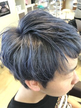 ヘアーアンドメイク マニス(hair&make manis) ブルーグレージュ×ツーブロック