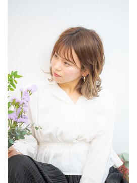 O ゆるふわくせ毛風レイヤーパーマミディ大人可愛い結べるボブ