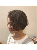 “夏ショート グラデーションカット アッシュカラー”中西英美子