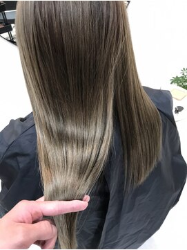 エリス ウメダ(Eliss umeda) 【冬カラー】アッシュグレー×髪質改善oggiotto TR