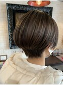 大人可愛いチョコレートベージュショートヘア