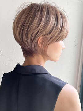 アグノス 青山(Agnos) 似合わせカットネイビーグレーショートヘアフレンチカジュアル