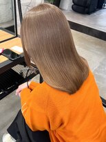 ピボット 北千住(PIVOT)&nbsp;1ブリーチで作るミルクティーベージュ