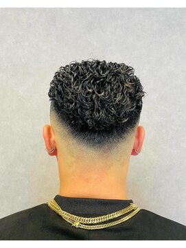 スター(STAR) 20代30代40代/刈り上げ/極道パーマ/パーマ/メンズ