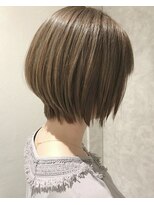 センジュ(Senju)&nbsp;ハイトーン×ショートボブ