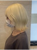 ブロンドヘア◎顔周りレイヤーカット