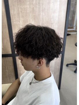 エッジ(EDGE) メンズ波巻きスパイラルパーマ刈り上げマッシュ