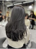 アッシュグレージュ　レイヤーカット　透明感カラー　韓国ヘア