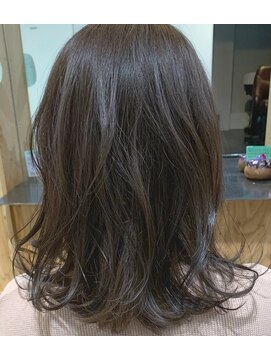 ハロヘアー(halo hair) コテ巻き風パーマミディアム