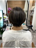 美フォルム×丸みショートボブ
