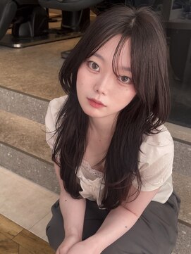 ジーナ 福岡天神(Zina) 福岡レイヤーカット/韓国レイヤー/Zina福岡天神