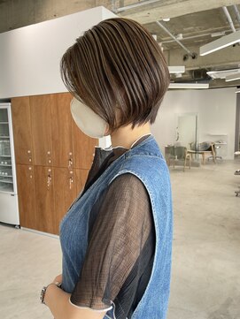 キオク(KIOX) くびれショート/ハイトーンカラー/ブリーチカラー