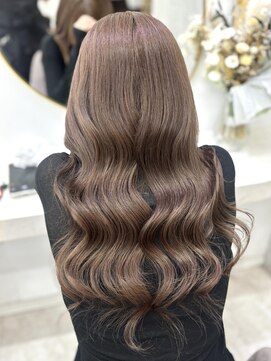 ラビス(Lovis) ミディアム/暗めカラー/デザインカラー/フェイスフレーミング