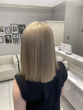 アッシュ 中目黒店(Ash) ホワイトブロンド