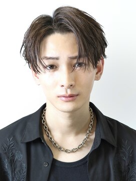 ツヤ感フェザーショート