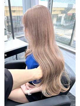 スライバイリアオオサカ(Sly By Ria OSAKA) ミルクティーベージュ【大阪】【梅田】