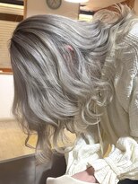 ブレイズヘアー(BLAZEhair) 【超人気カラー】ホワイトミルクティグレージュ×ブリーチ3回
