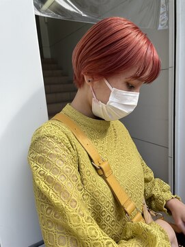 クララ サカエ(CLALA Sakae LA.DONNA group) ショートスタイルコーラル