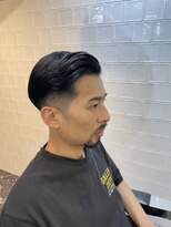 メリケンバーバーショップ フクオカ(MERICAN BARBERSHOP FUK)&nbsp;ビジネスフェードかきあげパーマ