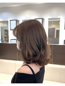 ヴィサージュ ギンザ VISAGE GINZA ちょいハネミディアムボブ