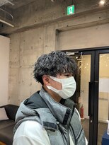 モーブ(MAUVE)&nbsp;ツイストスパイラルパーマメンズマッシュツーブロック刈り上げ