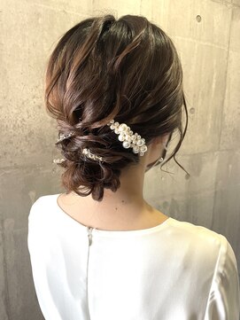 フローラ(FLORA) アップヘアセット