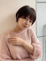 イヴォークトーキョーオーサカ(EVOKE TOKYO osaka)&nbsp;くびれ 丸み 似合わせ 小顔 耳かけショート 首長 カラー