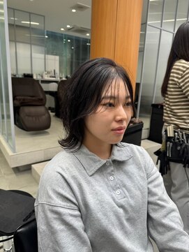 ガリカ 大名(Gallica) <オバマ>顔まわりレイヤーに軽やか束感の外ハネミディアムボブ