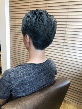 ツリー(Tree)の写真/再現性の高いカットで毎日のお手入れも簡単に♪あなたの個性を活かしたカットで理想のスタイルに。