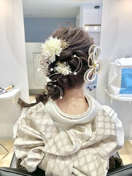 リラヘアー(Rela hair) サイドアップ