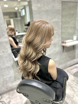 アンダーバーホワイト(_WHITE) 中村嘉秀