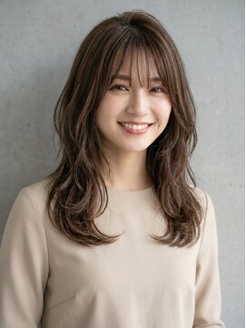 アミ(amii) 室蘭ウルフヘアウルフカット韓国白髪ぼかし白髪染めボブ