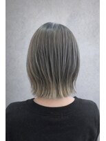 カットワークススリックバイフェローズ(CUT WORKS SLICK by fellows) 透明感カラー×外ハネボブ