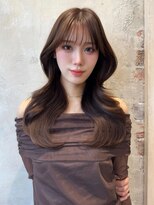 アフロート トウキョウ(AFLOAT TOKYO)&nbsp;くびれレイヤー×顔まわりカット｜透明感カラーで柔らかく