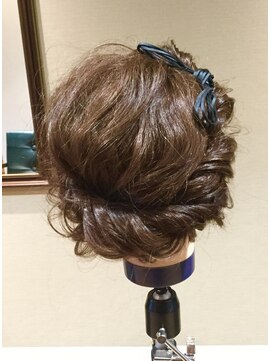 ヴァロ(Valo) 上品ギブソンタック