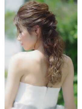 ソラ(sora) 6月の花嫁 ウェディングヘアアレンジ