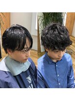 ネイビー(NAVY)&nbsp;ソフトツーブロックのフェザーマッシュ