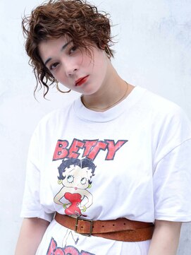 カンナ(Canna) エアリーミディ/ショートパーマ/黒髪/ホワイトアッシュ/TOKIO