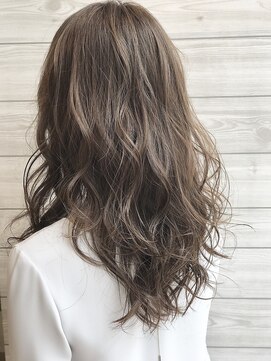 ジーナ 船橋(Zina) 小顔セミウェットウェーブピンクベージュハイライトカラー