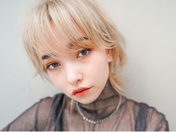 ギークス(GEEKS)の写真/【HPB AWARD 2025 BEST SALON 注目サロン選出】ダメージレスに、触れたくなる柔らかいハイトーンカラーに☆