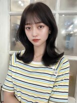 韓国ヘア　くびれヘア フェイスレイヤー　グレージュ　後毛暗髪